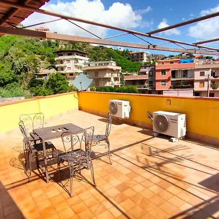 Casa Soprano Da Anita Villa Messina Exterior photo